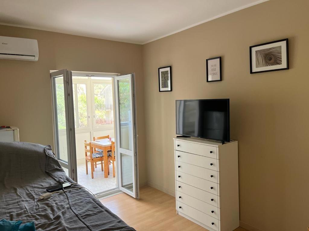 Apartamento Casa Vacanze Luna Letojanni Exterior foto